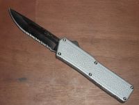 Lightning Silver D/A OTF Automatic Knife Serrated Silver Blade